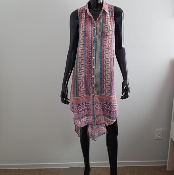 Timing See Through Collard Sleeveless Top Size S.  (M) - Picture 6 of 7